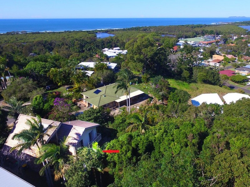 7 Yackatoon Court, Ocean Shores NSW 2483