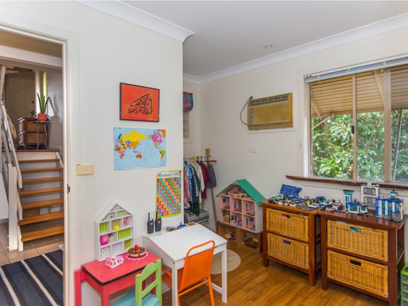 7 Yackatoon Court, Ocean Shores NSW 2483