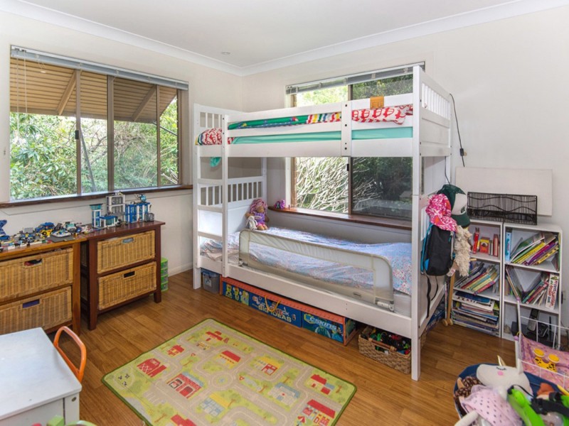 7 Yackatoon Court, Ocean Shores NSW 2483