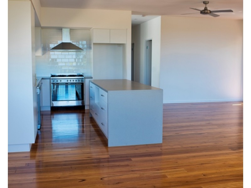 2/5 Kumbellin Glen, Ocean Shores NSW 2483