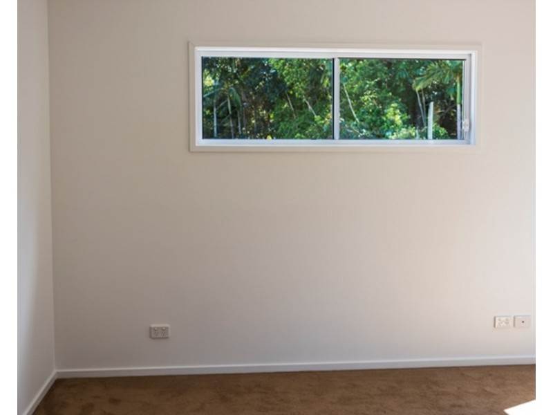 2/5 Kumbellin Glen, Ocean Shores NSW 2483