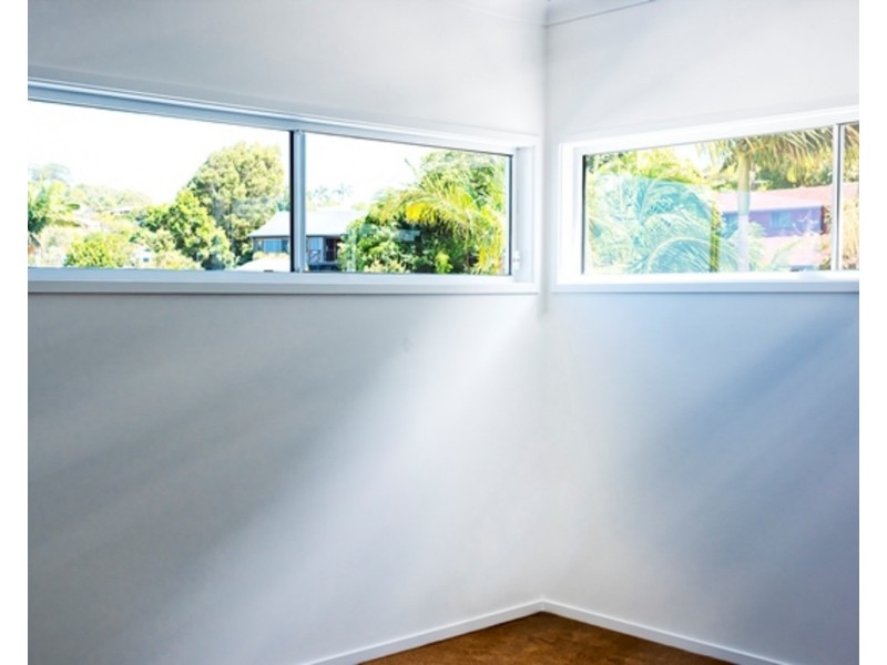 2/5 Kumbellin Glen, Ocean Shores NSW 2483