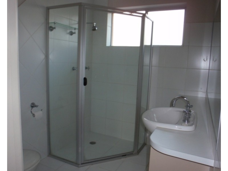 2/90 Rajah Road, Ocean Shores NSW 2483