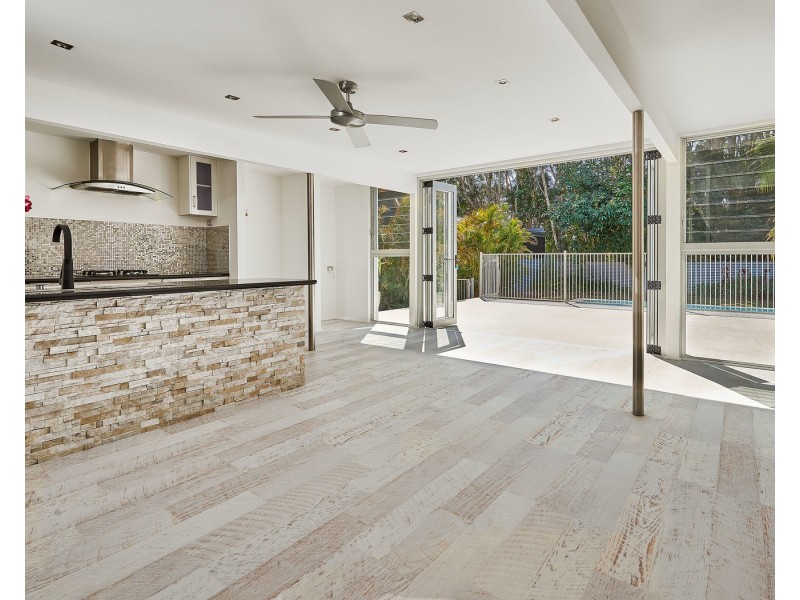 9 Gloria Street, South Golden Beach NSW 2483