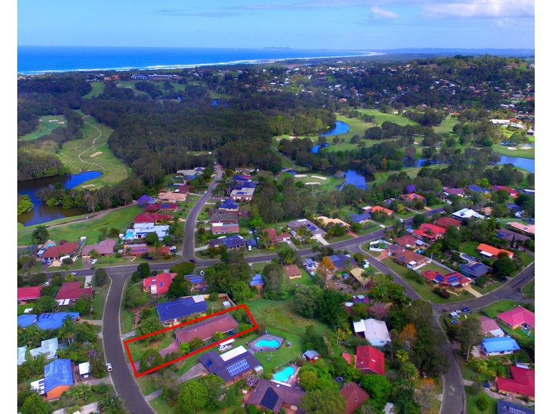 16 Aloota Crescent, Ocean Shores NSW 2483