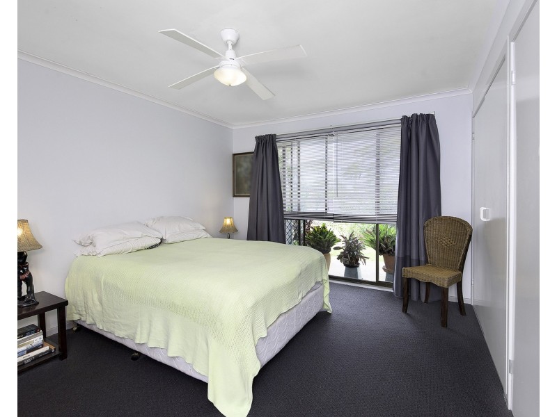 16 Aloota Crescent, Ocean Shores NSW 2483