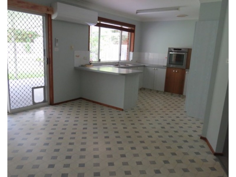 7 Dandaloo Way, Ocean Shores NSW 2483