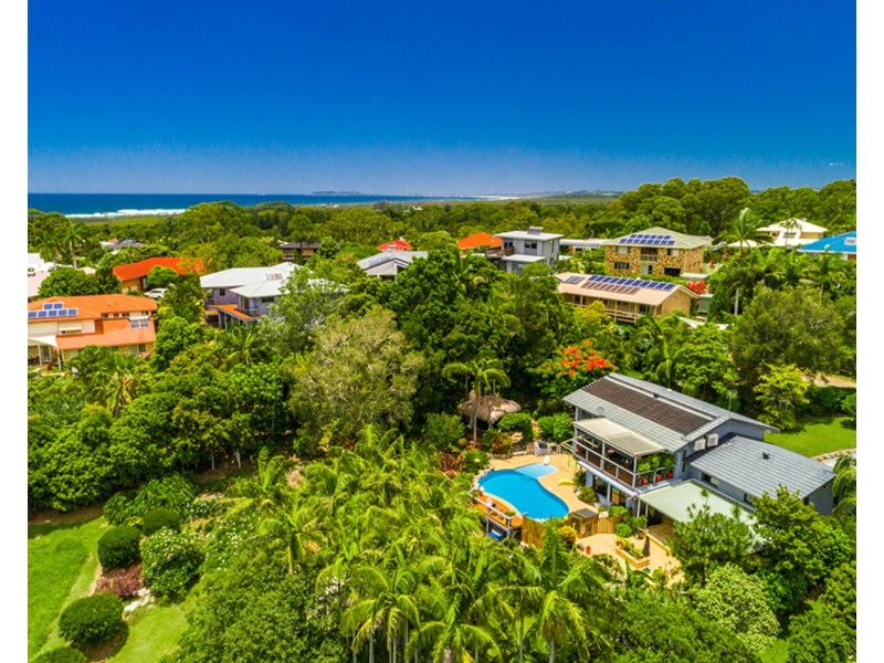 5 Harah Court, Ocean Shores NSW 2483