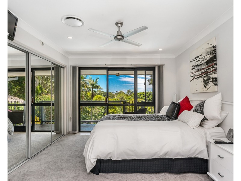 5 Harah Court, Ocean Shores NSW 2483