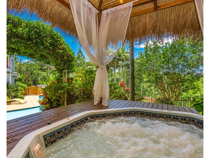 5 Harah Court, Ocean Shores NSW 2483