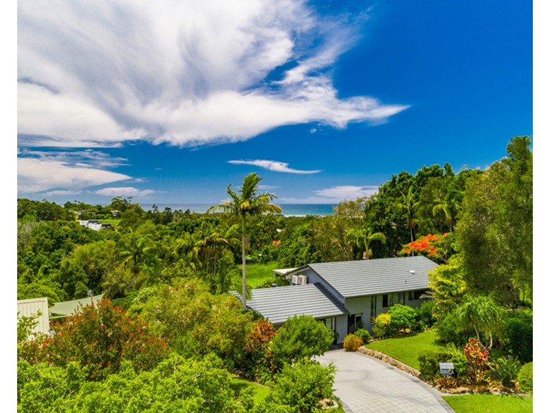 5 Harah Court, Ocean Shores NSW 2483