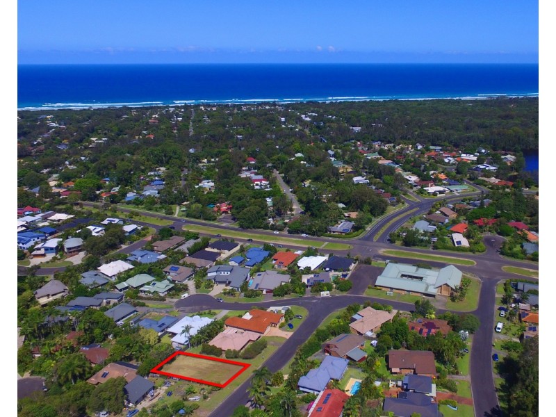 42 Banool Circuit, Ocean Shores NSW 2483