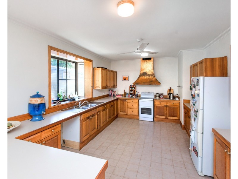 17 Wirree Drive, Ocean Shores NSW 2483