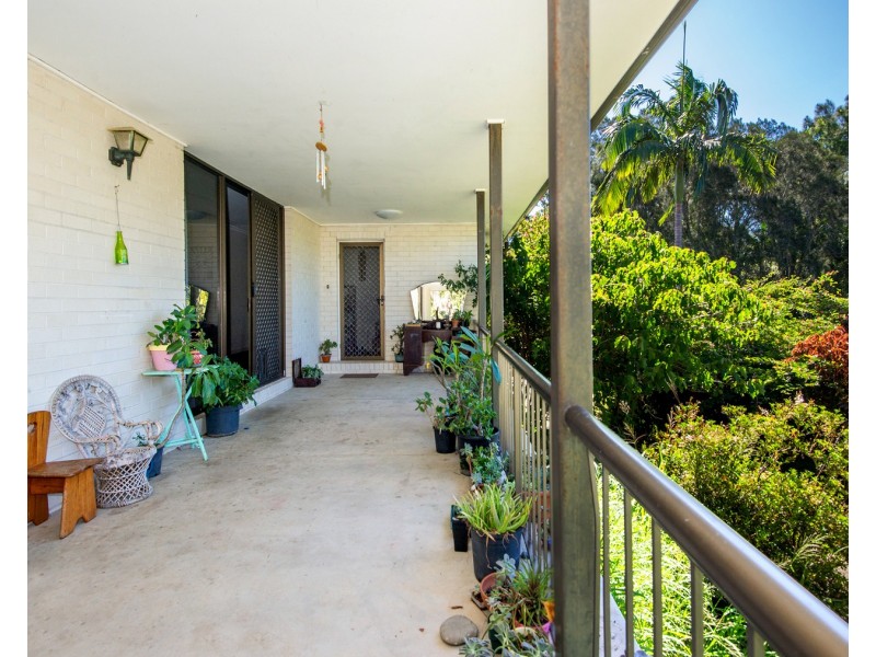 17 Wirree Drive, Ocean Shores NSW 2483