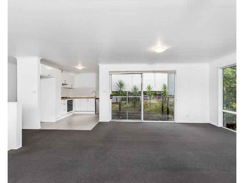 35A Rajah Road, Ocean Shores NSW 2483