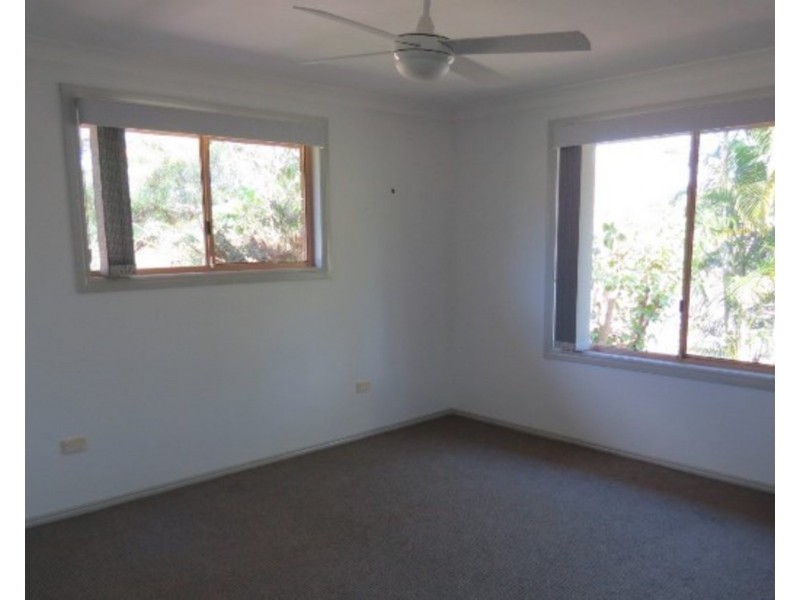 41 Kallaroo Circuit, Ocean Shores NSW 2483