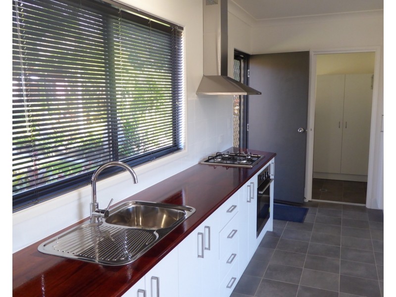 16A Gilba Avenue, Ocean Shores NSW 2483