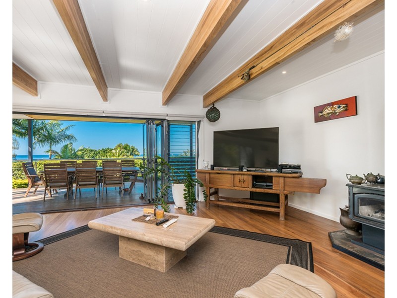 13 Goolara Court, Ocean Shores NSW 2483