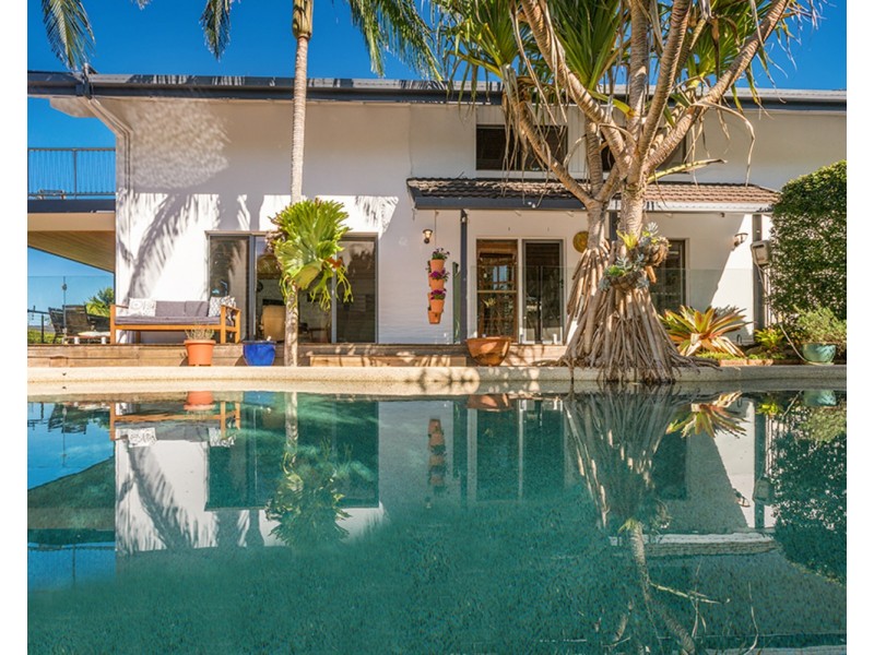 13 Goolara Court, Ocean Shores NSW 2483