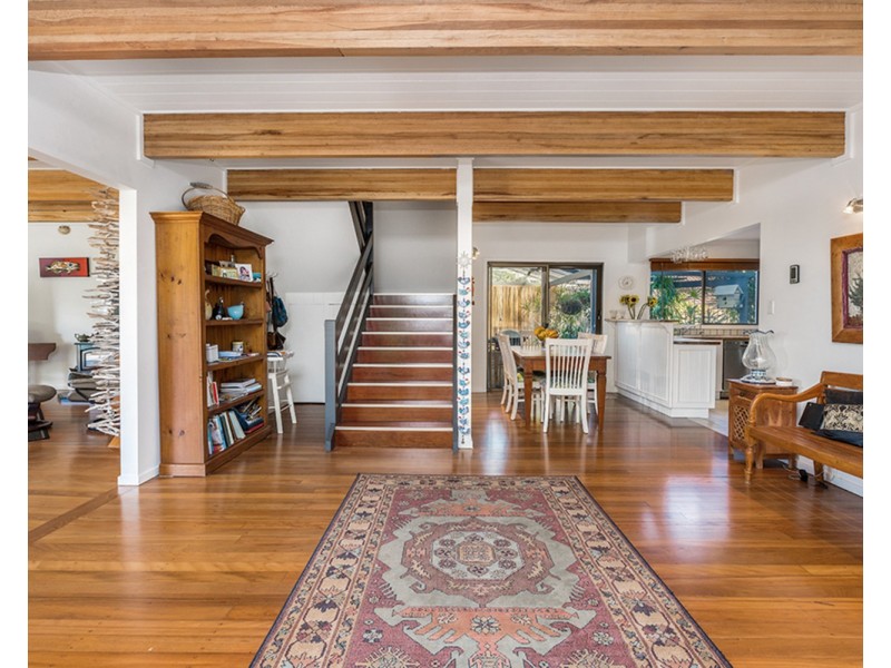 13 Goolara Court, Ocean Shores NSW 2483