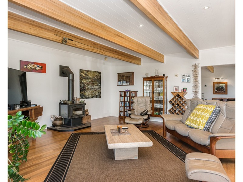 13 Goolara Court, Ocean Shores NSW 2483