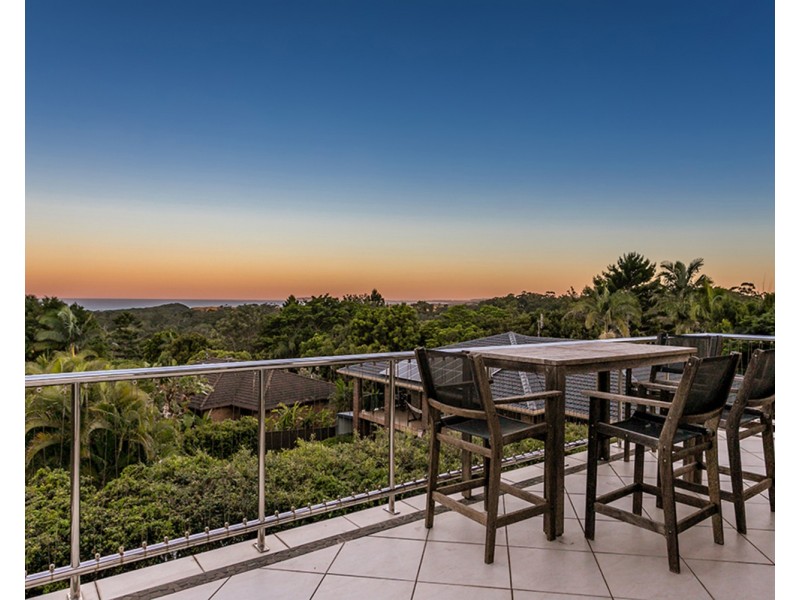 13 Goolara Court, Ocean Shores NSW 2483