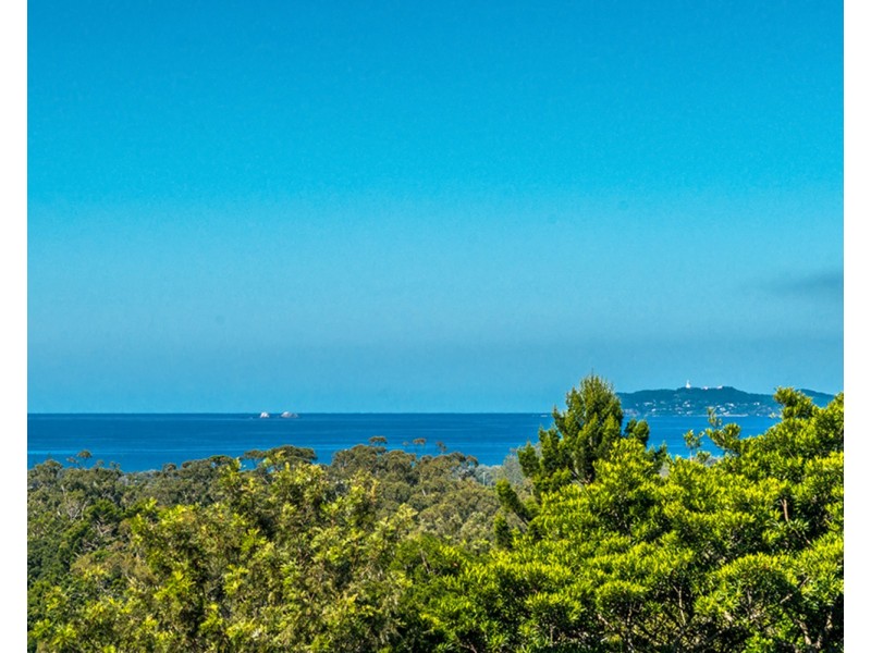 13 Goolara Court, Ocean Shores NSW 2483