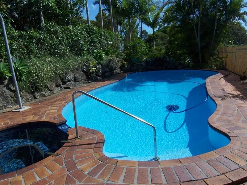 12 Goolara Court, Ocean Shores NSW 2483