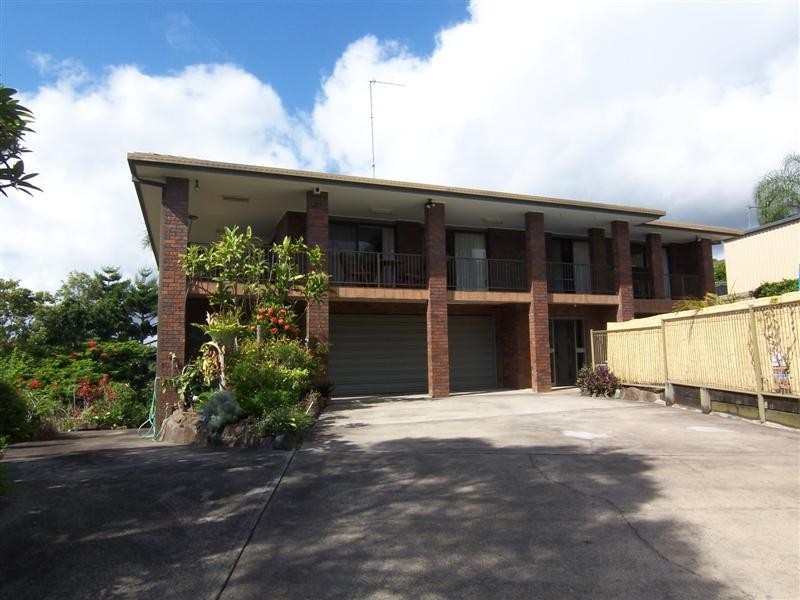 12 Goolara Court, Ocean Shores NSW 2483