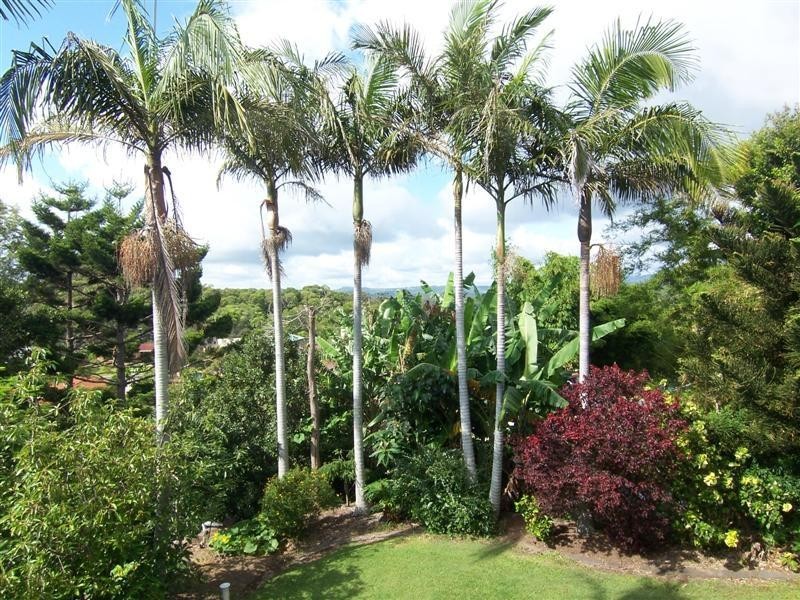 12 Goolara Court, Ocean Shores NSW 2483
