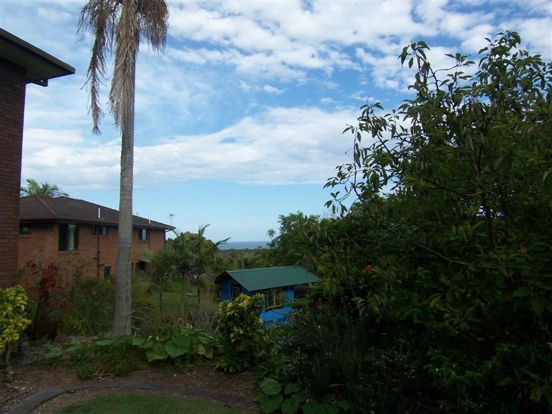 12 Goolara Court, Ocean Shores NSW 2483