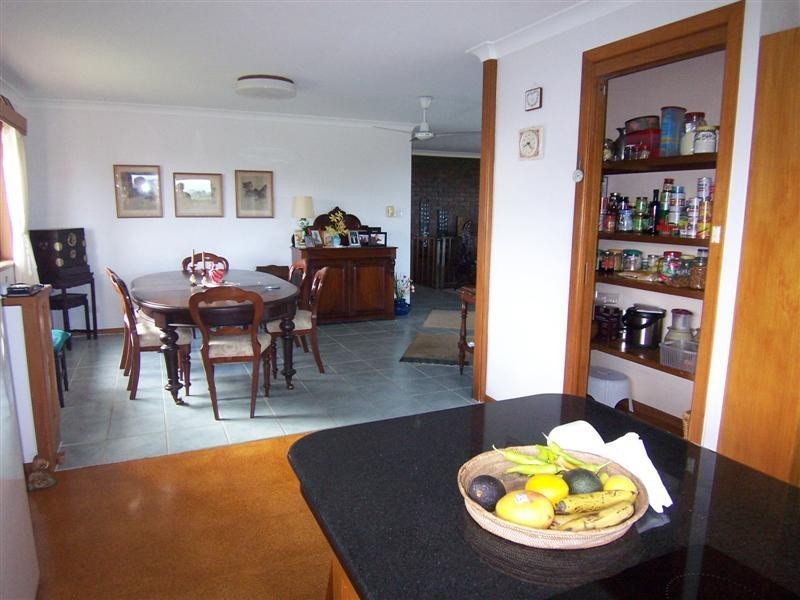 12 Goolara Court, Ocean Shores NSW 2483