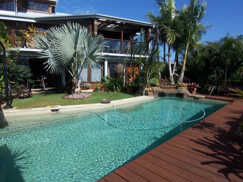 42 Tongarra Drive, Ocean Shores NSW 2483
