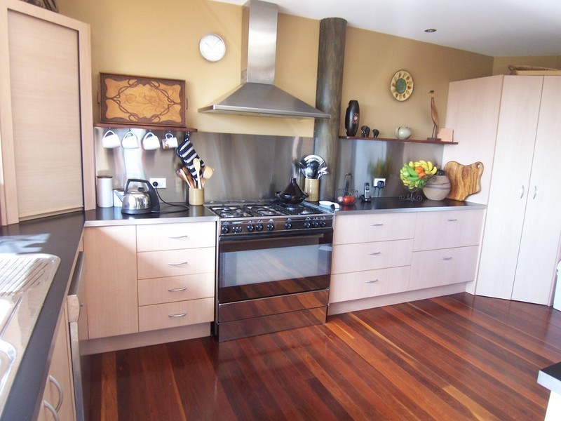 42 Tongarra Drive, Ocean Shores NSW 2483