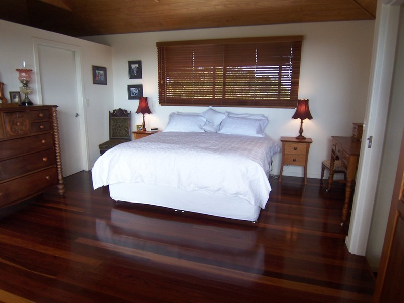 42 Tongarra Drive, Ocean Shores NSW 2483