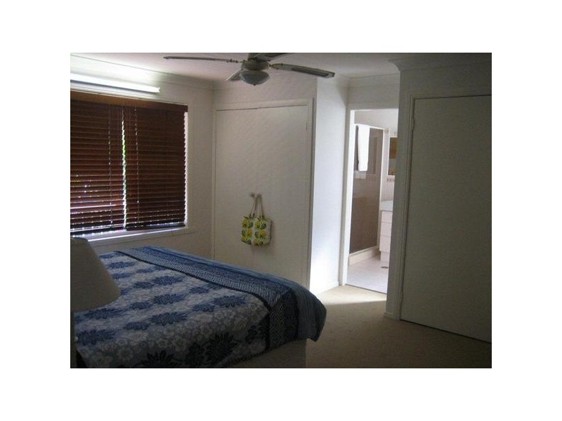 9 North Head Road, New Brighton NSW 2483