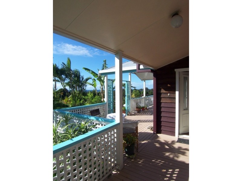 9 Yengarie Way, Ocean Shores NSW 2483