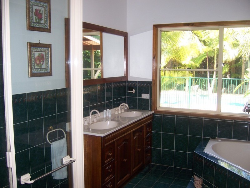 21 Avocado Drive, Ewingsdale NSW 2481