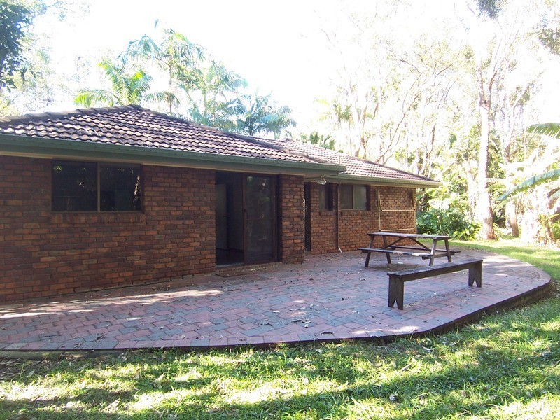 245 Broken Head Road, Suffolk Park NSW 2481