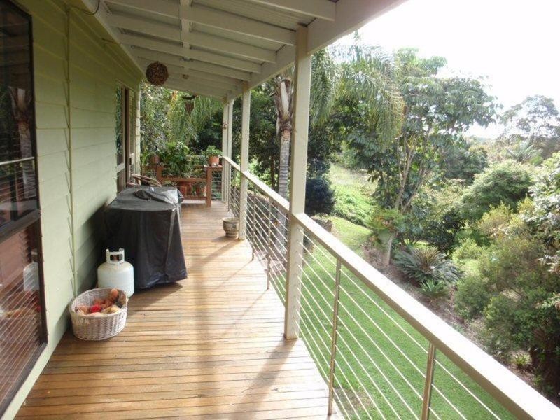 6 Gin Gin Crescent, Ocean Shores NSW 2483