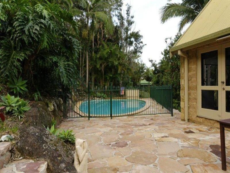 6 Gin Gin Crescent, Ocean Shores NSW 2483