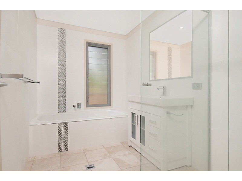 2/75 Bangalow Road, Byron Bay NSW 2481