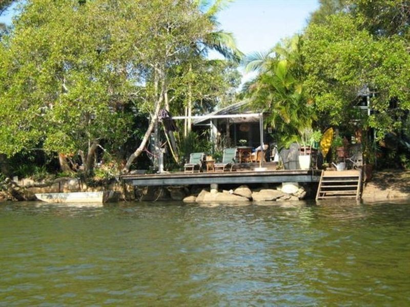 9 Pacific Street, New Brighton NSW 2483