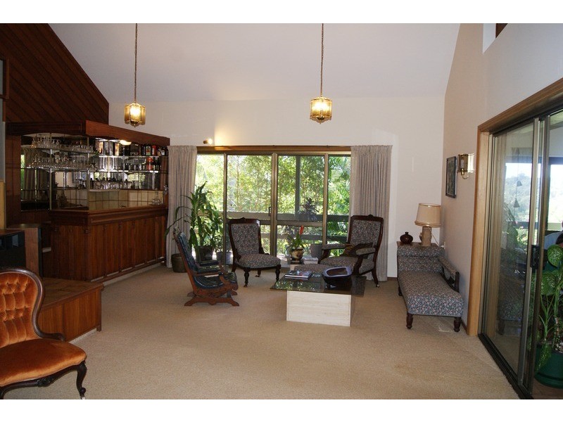 15 Yamble Drive, Ocean Shores NSW 2483