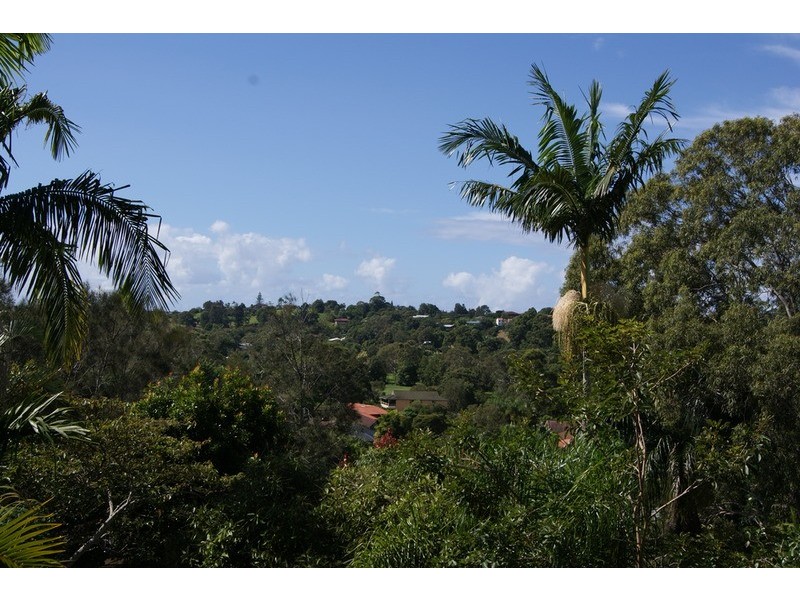 15 Yamble Drive, Ocean Shores NSW 2483