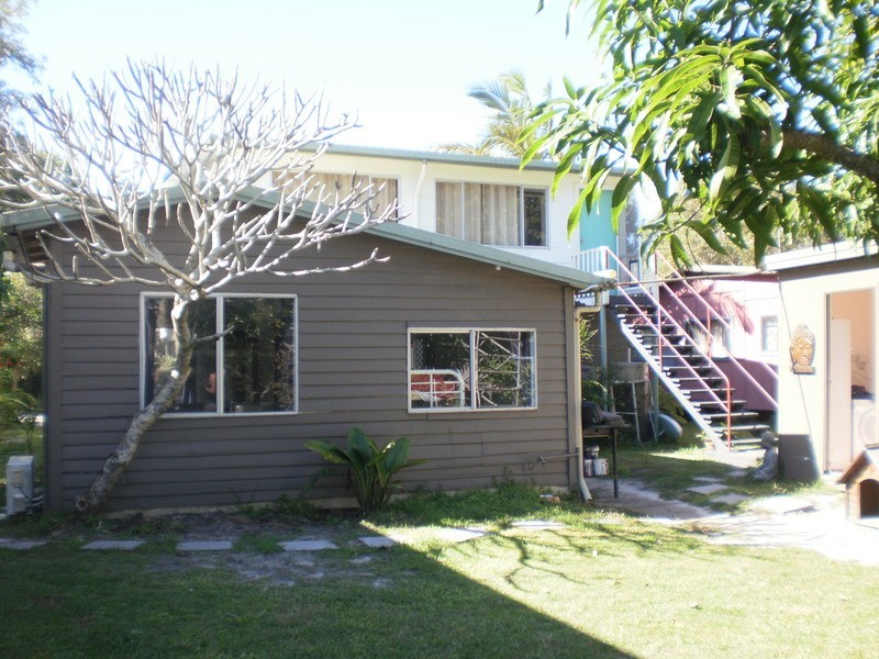 17 Pacific Street, New Brighton NSW 2483