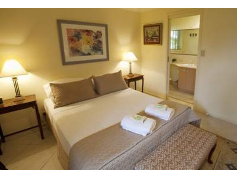 1 and 2/11 Caryle Street, Byron Bay NSW 2481