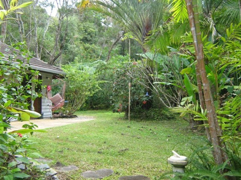 5 Gira Place, Ocean Shores NSW 2483