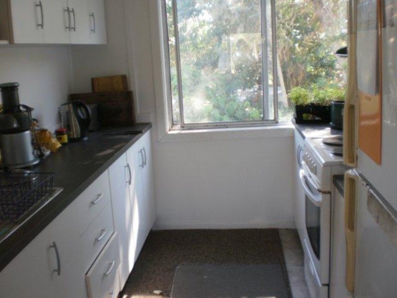 Upstairs/17 Pacific Street, New Brighton NSW 2483