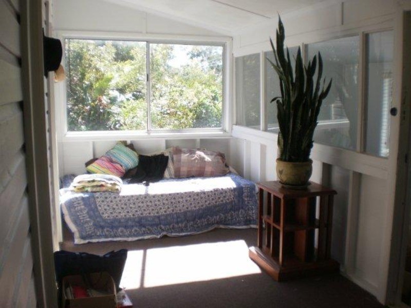 Upstairs/17 Pacific Street, New Brighton NSW 2483